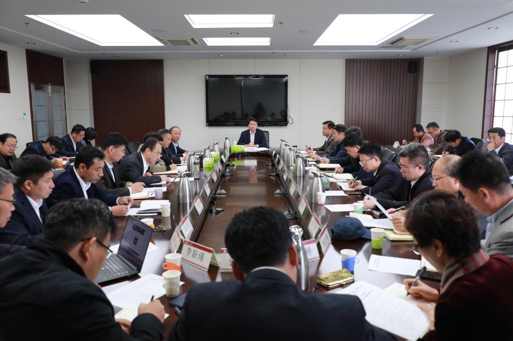 学校召开第二次主题教育集中学习培训成果交流会。